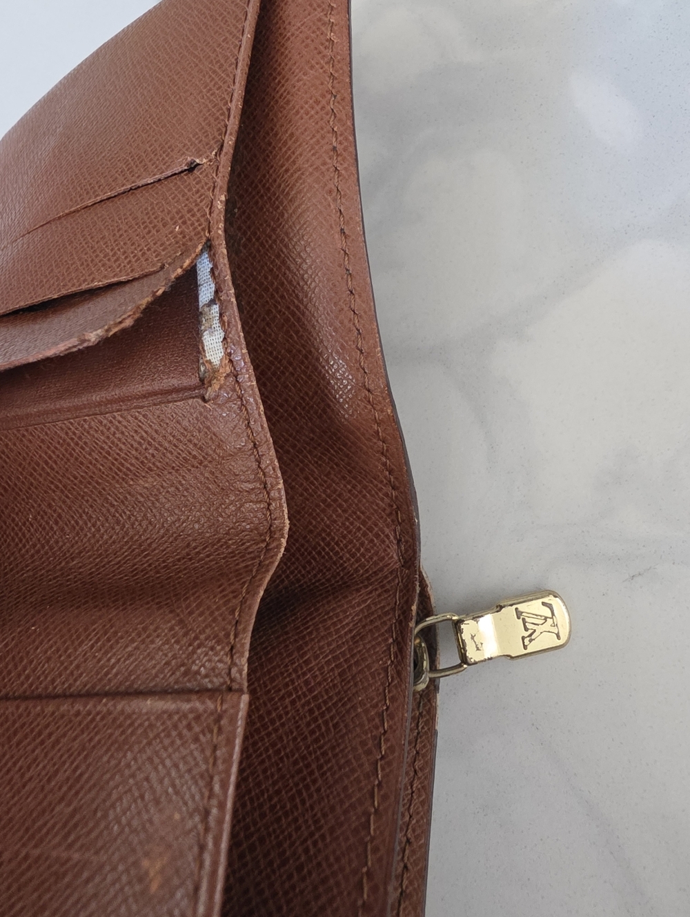 AUTHENTIC Louis Vuitton Monogram Bifold Snap Wallet (Pre-loved Condition!) - Picture 8 of 12